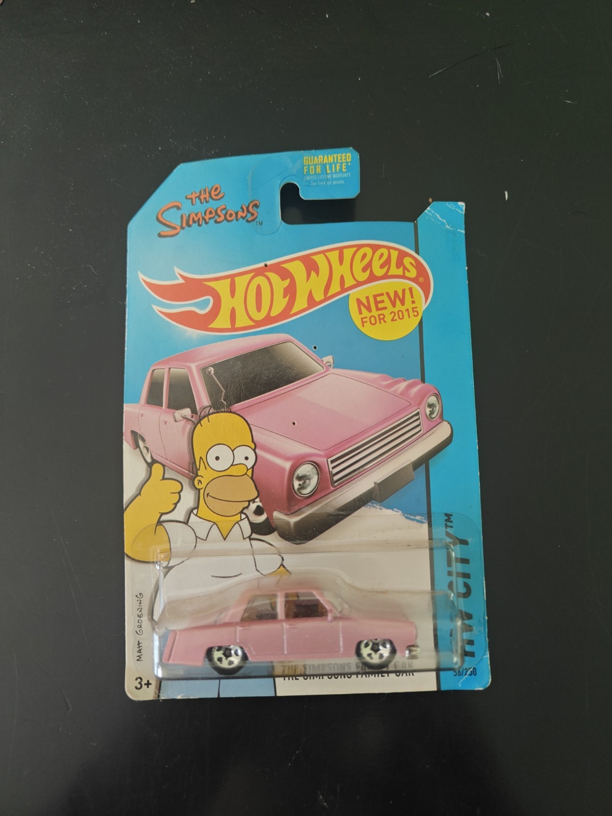 Hot Wheels The Simpsons Family Car Pink Sedan NEW 2015 Screen Time 56/250 Homer