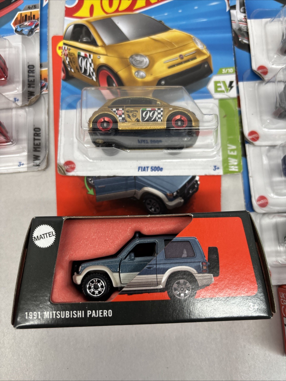 Hot Wheels/ Matchbox/ Ect. Lot Of 16 Cars Different Makes And Models