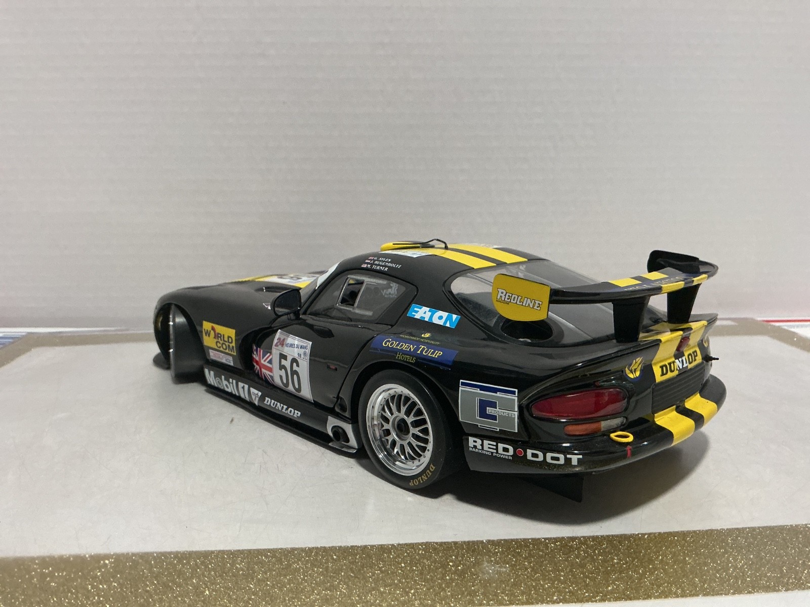 1:18 AUTO ART DODGE VIPER 24 HEURES DU MANS [NO MIRROR REPAIR SPOILER] [NO BOX]