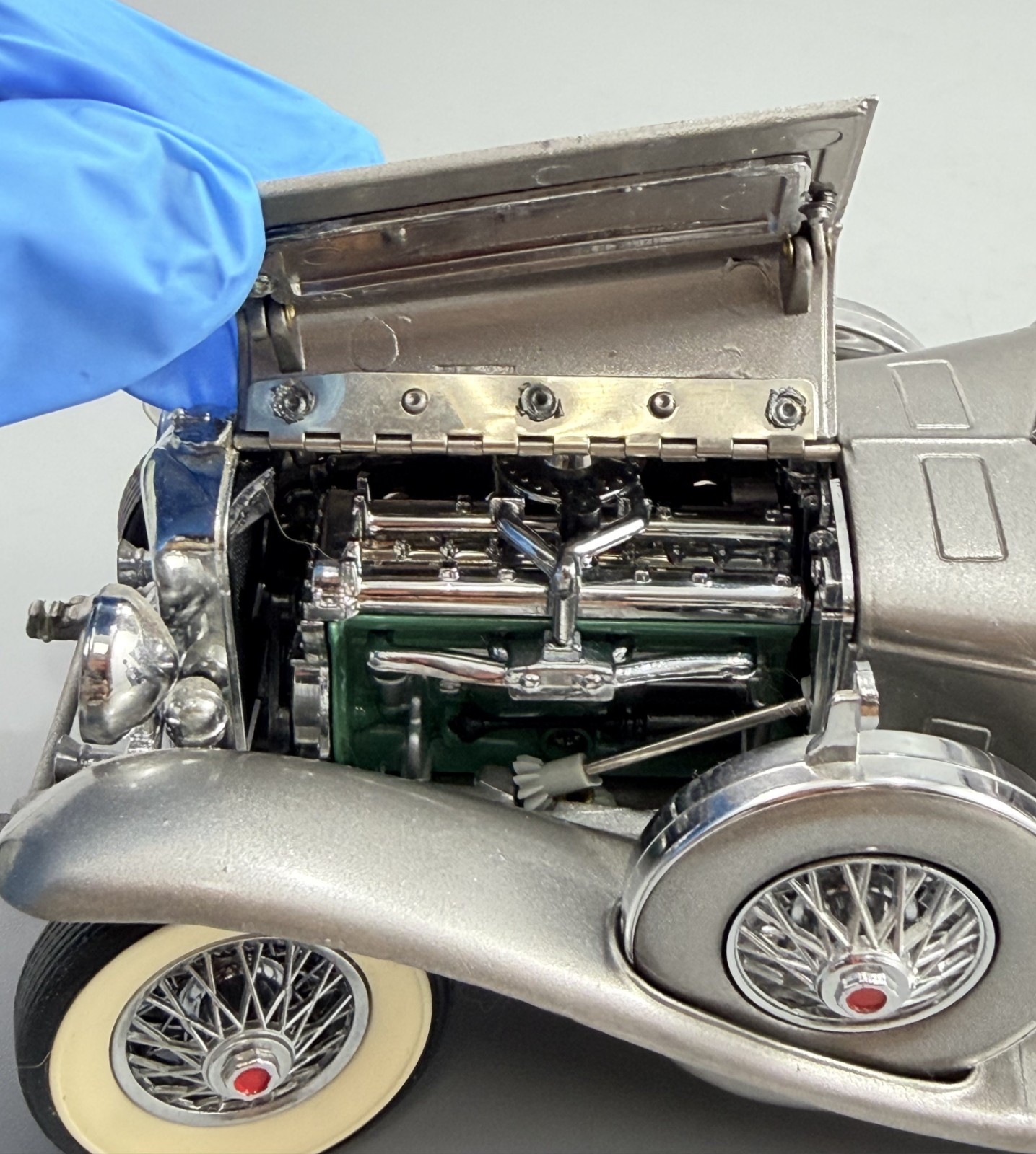 Franklin Mint 1933 Duesenberg SJ Twenty Grand Silver Diecast Model Car 1:24