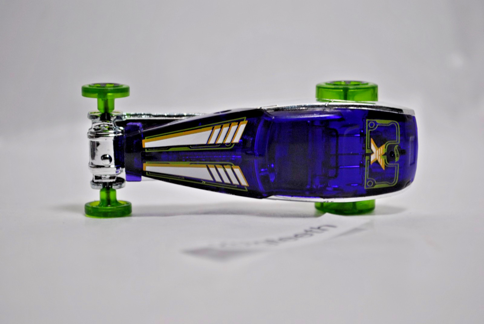 Hot Wheels X-Raycers HI-Roller Transparent Purple Color NOT Blue Chrome kmart