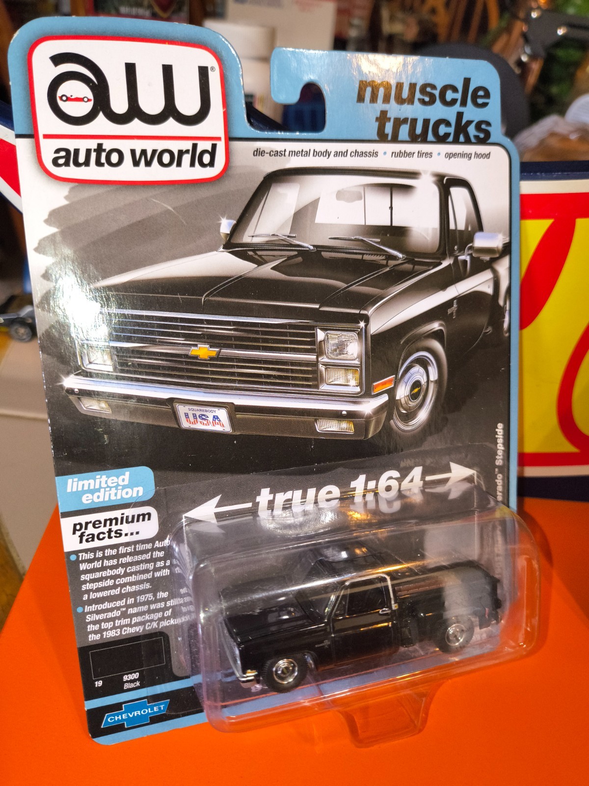 1983 CHEVY SILVERADO STEPSIDE – 2023 Auto World Premium Muscle Trucks R1VA