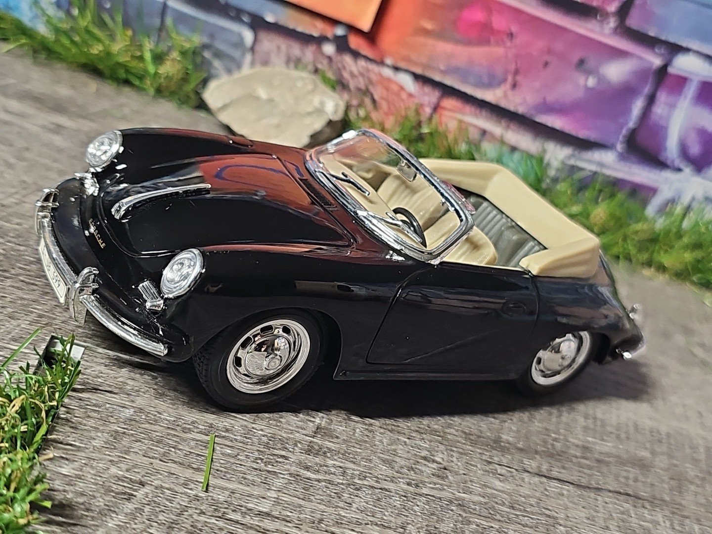 Vntg 2004 Welly 1961 Porsche 356B Cabriolet Black 1:24 Scale Diecast Car NO BOX