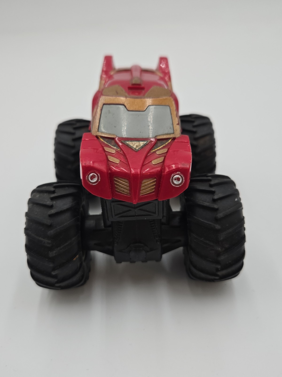 Hot Wheels Monster Jam Monster Truck Iron Man Marvel 1/64 Diecast car