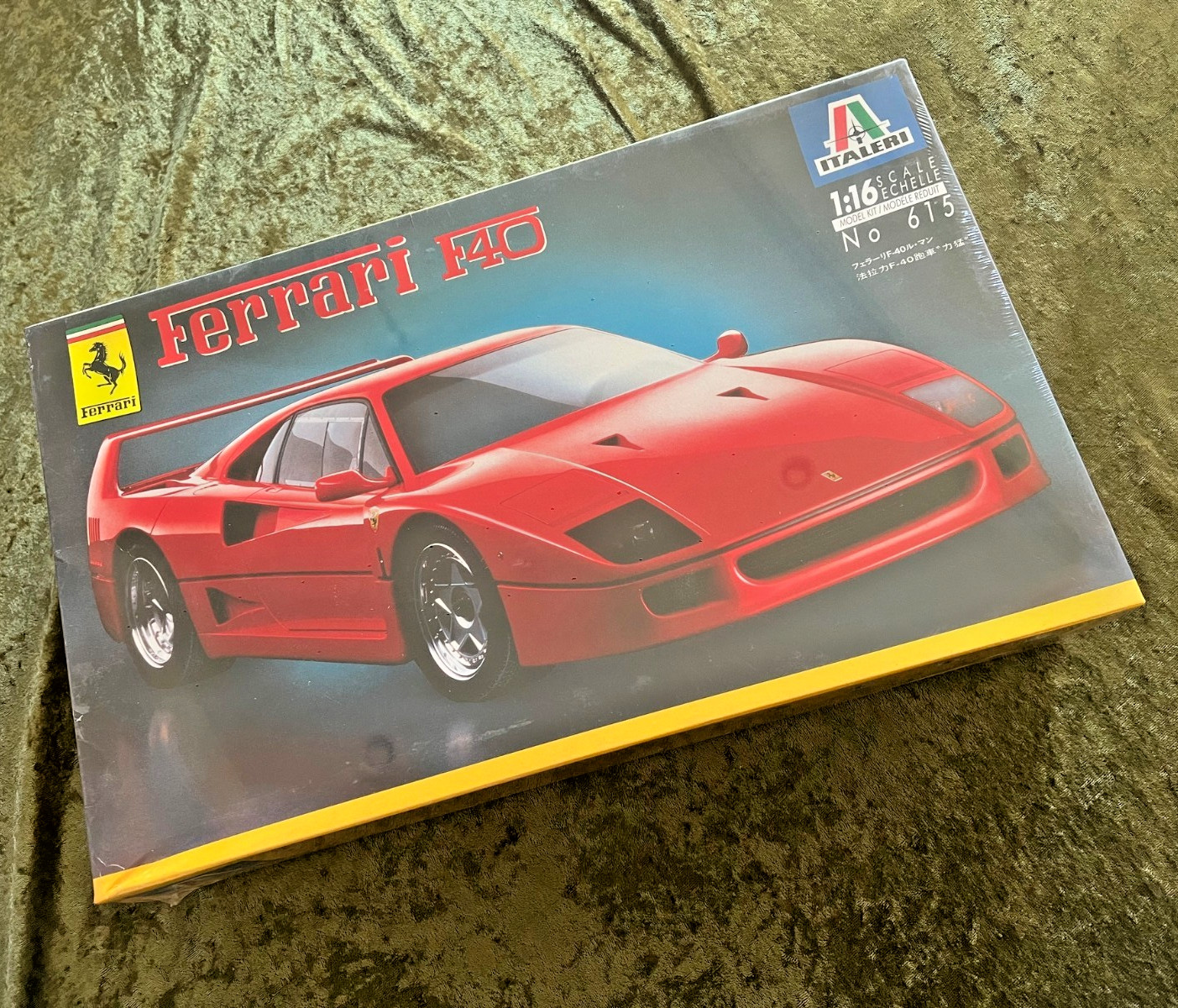 ITALERI | BIG 1:16 | FACTORY SEALED KIT | Ferrari F40 | Street