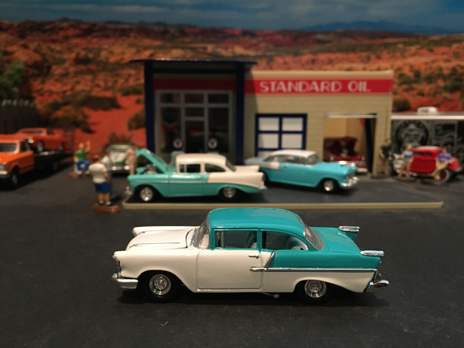 1:64 Hot Wheels LE Legends 1957 57 Chevy 150 White and Light Blue Street Racer