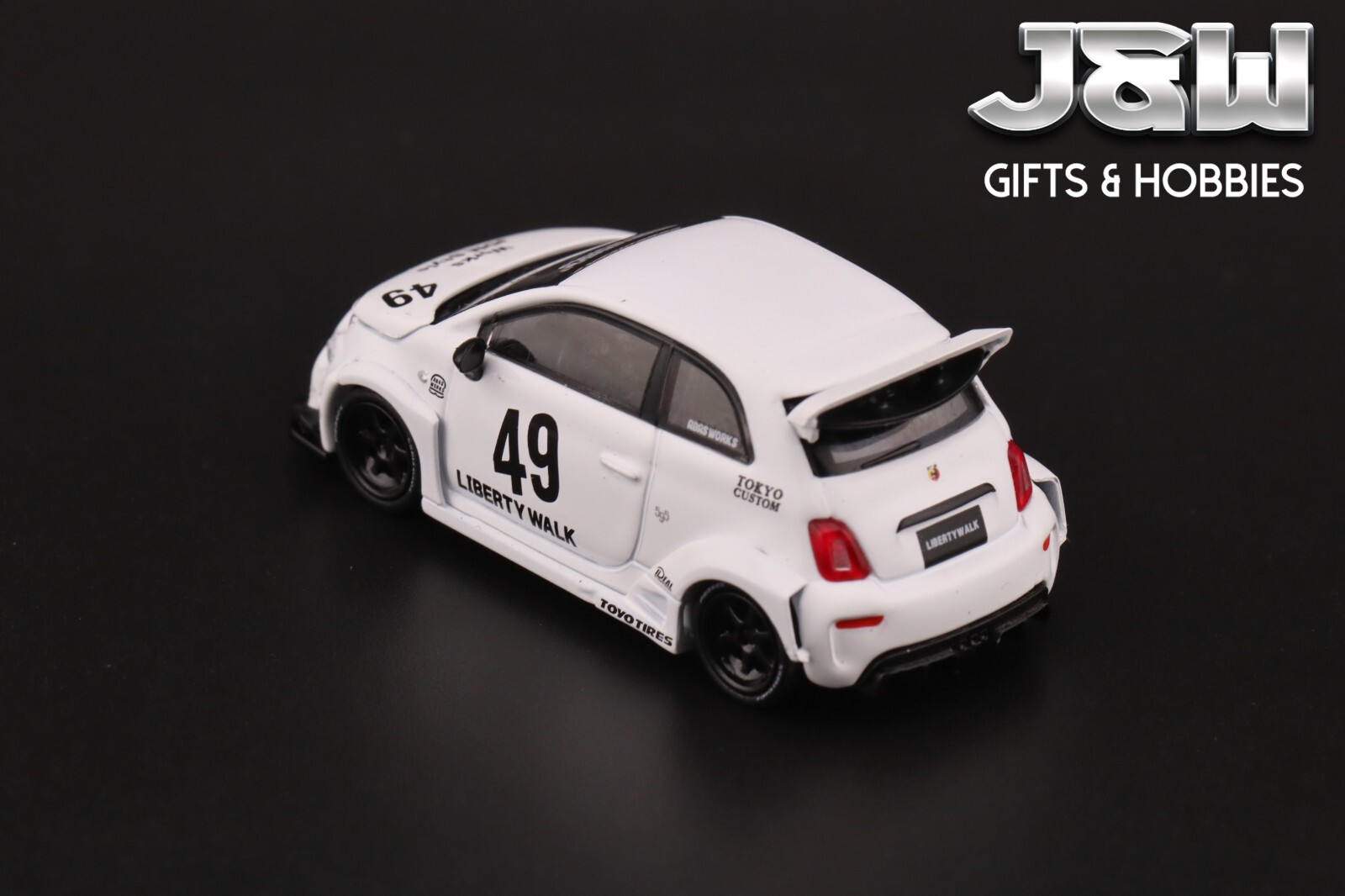 Mini GT LB-WORKS x Abas Works ABARTH 595 Gara White #809 1/64