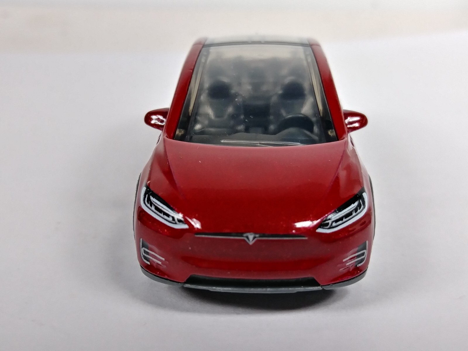 Tesla Model X Matchbox 2023 1-100 MBX Metro #18 Metalflake Red 10SP 1:64 Loose