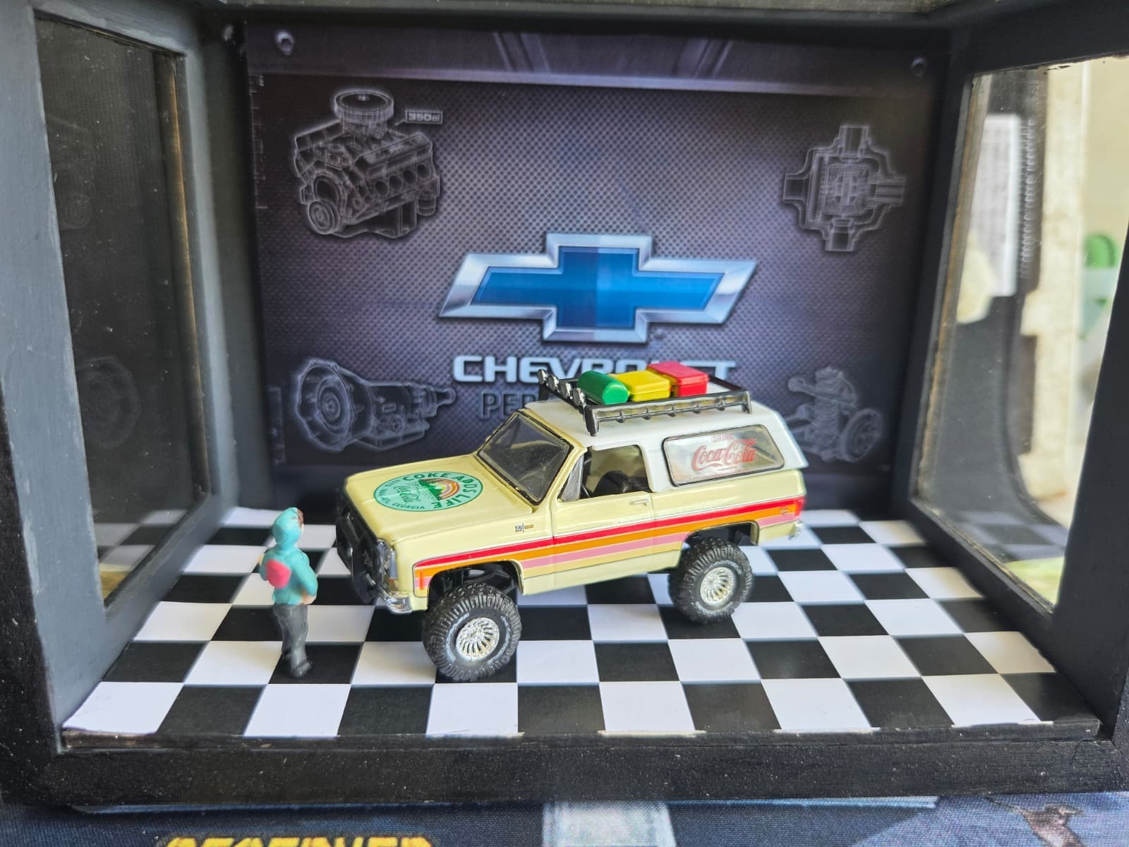 1:64 Diecast Wood / Glass Display Case Road Diorama Chevrolet Performance Chevy