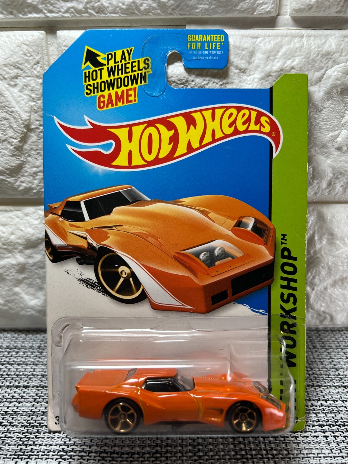 Hot Wheels HW Workshop ’76 Greenwood Corvette 237/250 ERROR (No Tempo) Orange *