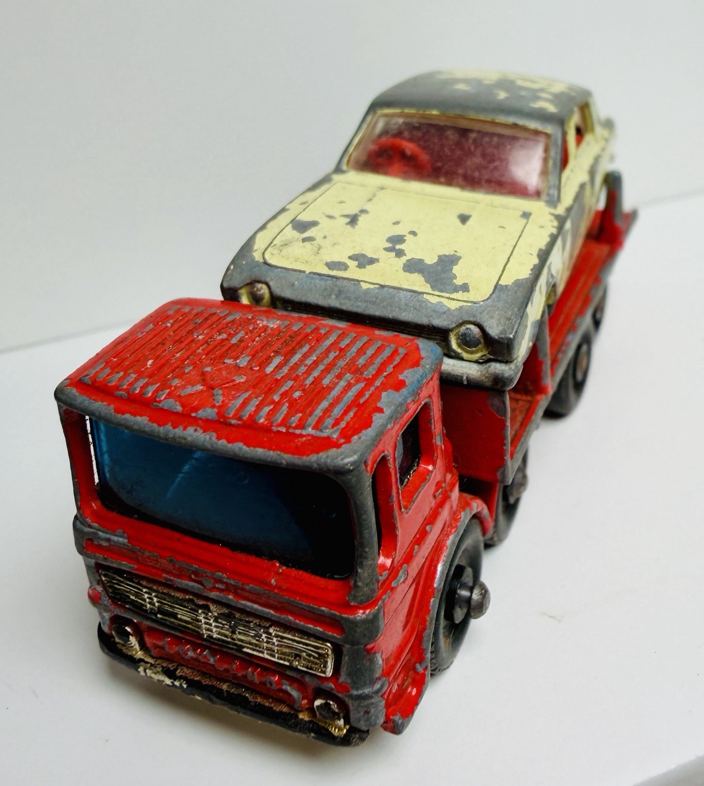 Matchbox Lesney Superfast 1973 Leyland Ergomatic Cab #10 Red w/8 Wheels Toy