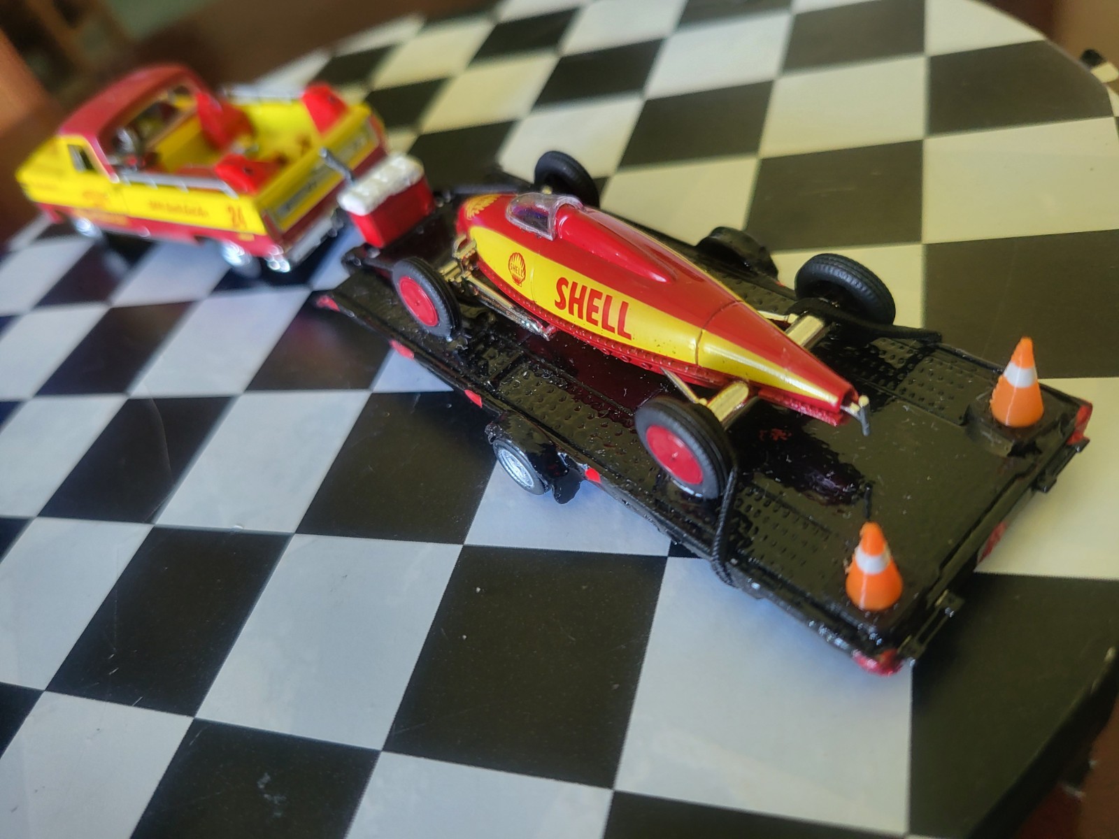 M2 SHELL Customized 69 FORD F-100 RANGER &Shell Ford Belly Tanker On A Trailer