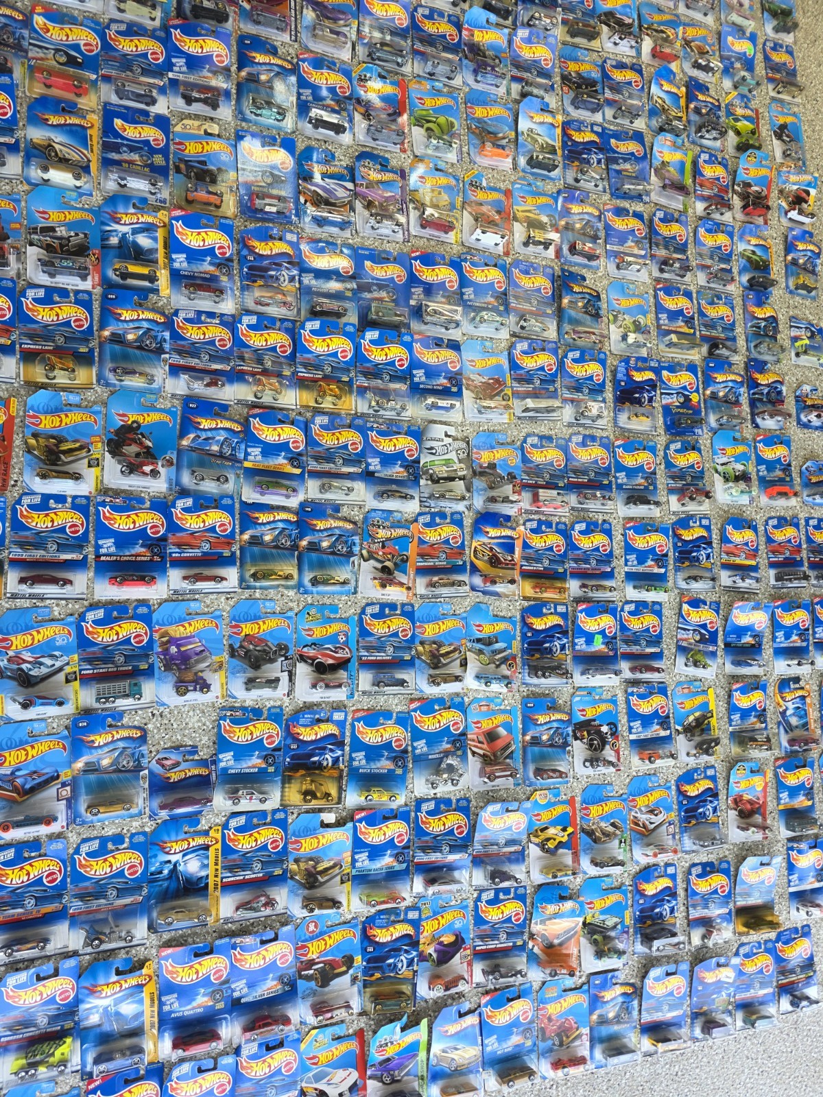 380 Hot Wheels Diecast Car Lot Mixed Collection 1990s 2000s 2010s 2020s Cars