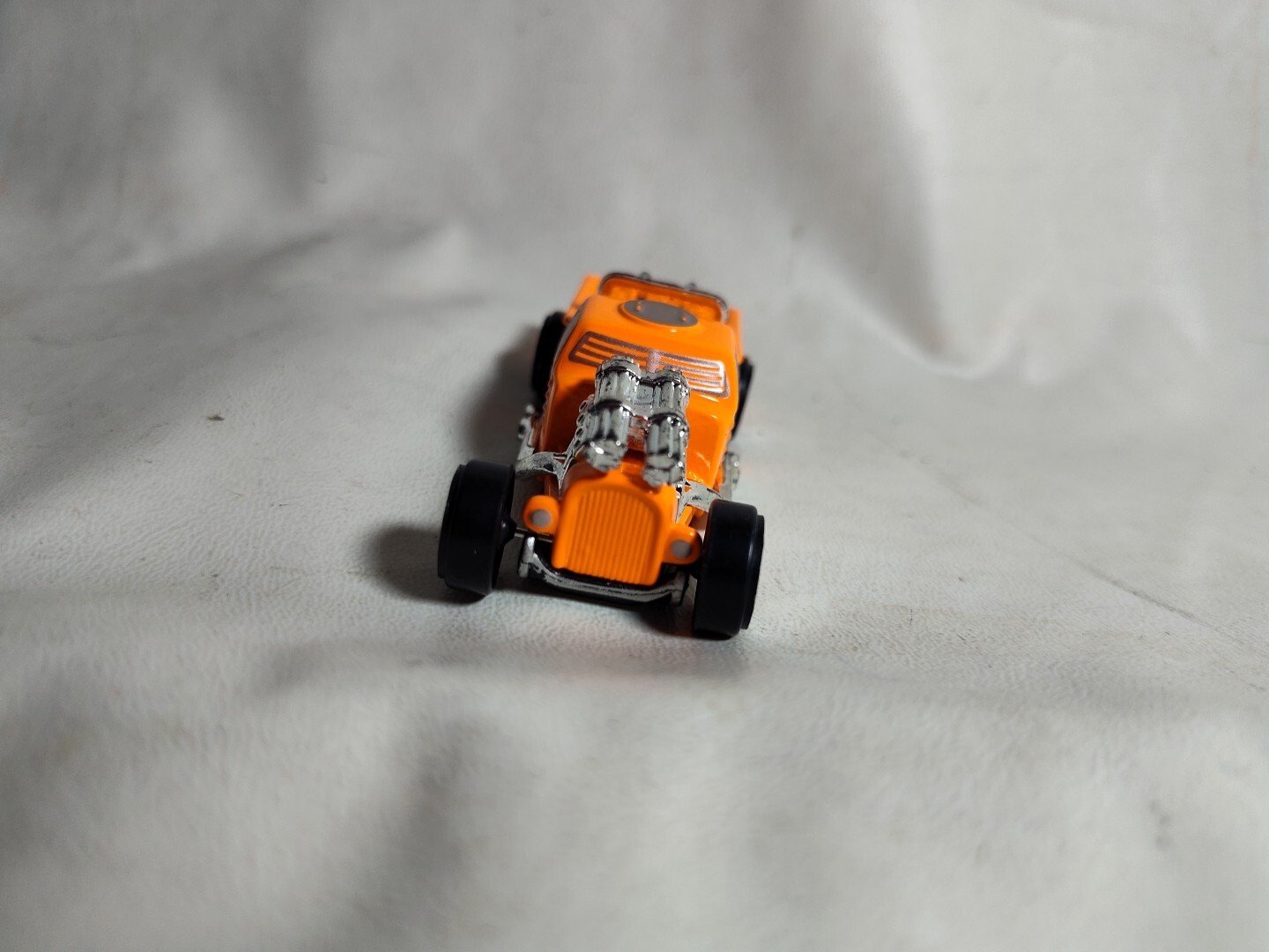 Orange Maisto Leadslinger 1:64 Scale Vehicle