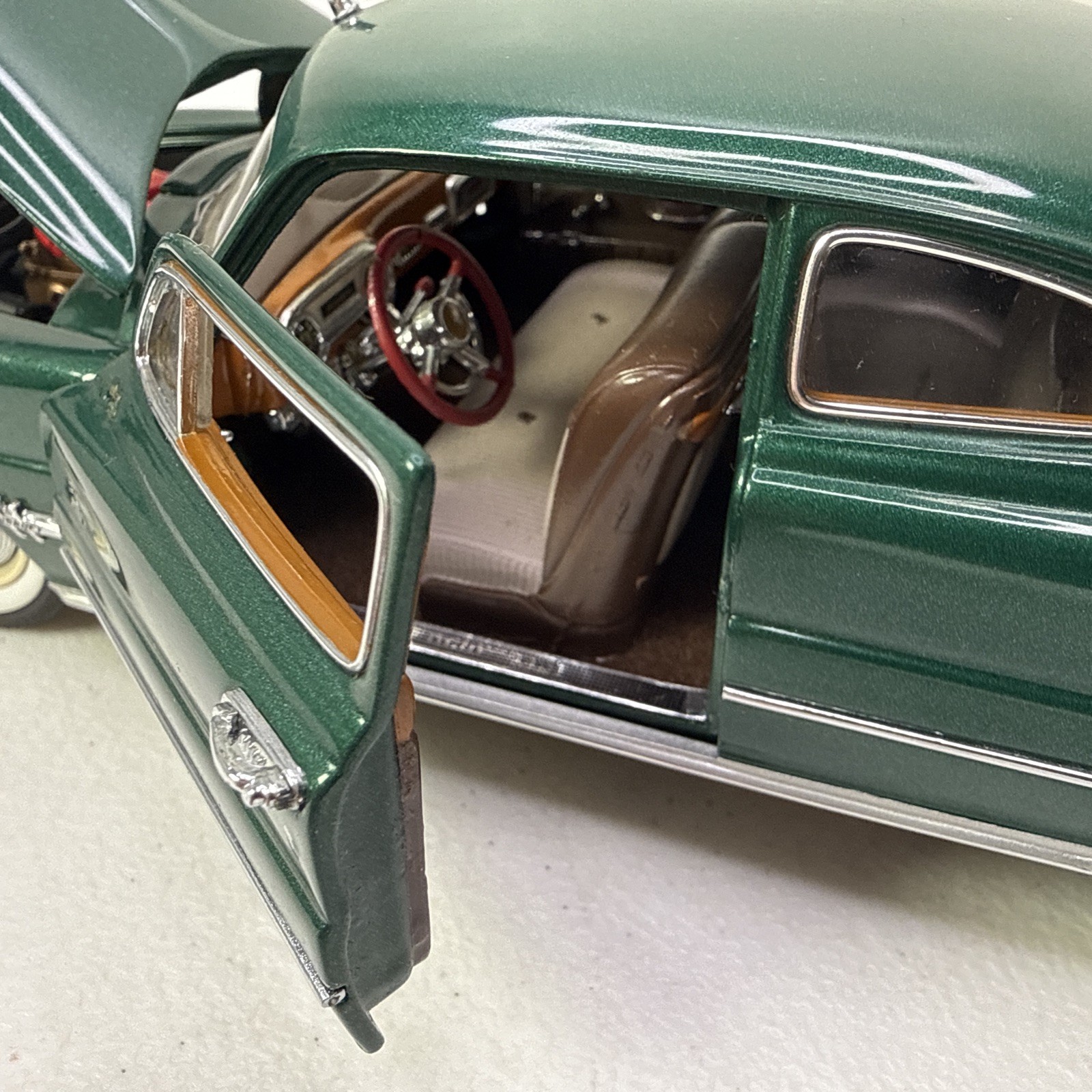 Franklin Mint 1:24 1951 Hudson Hornet Diecast Car Metallic Green w/ Tag *READ*