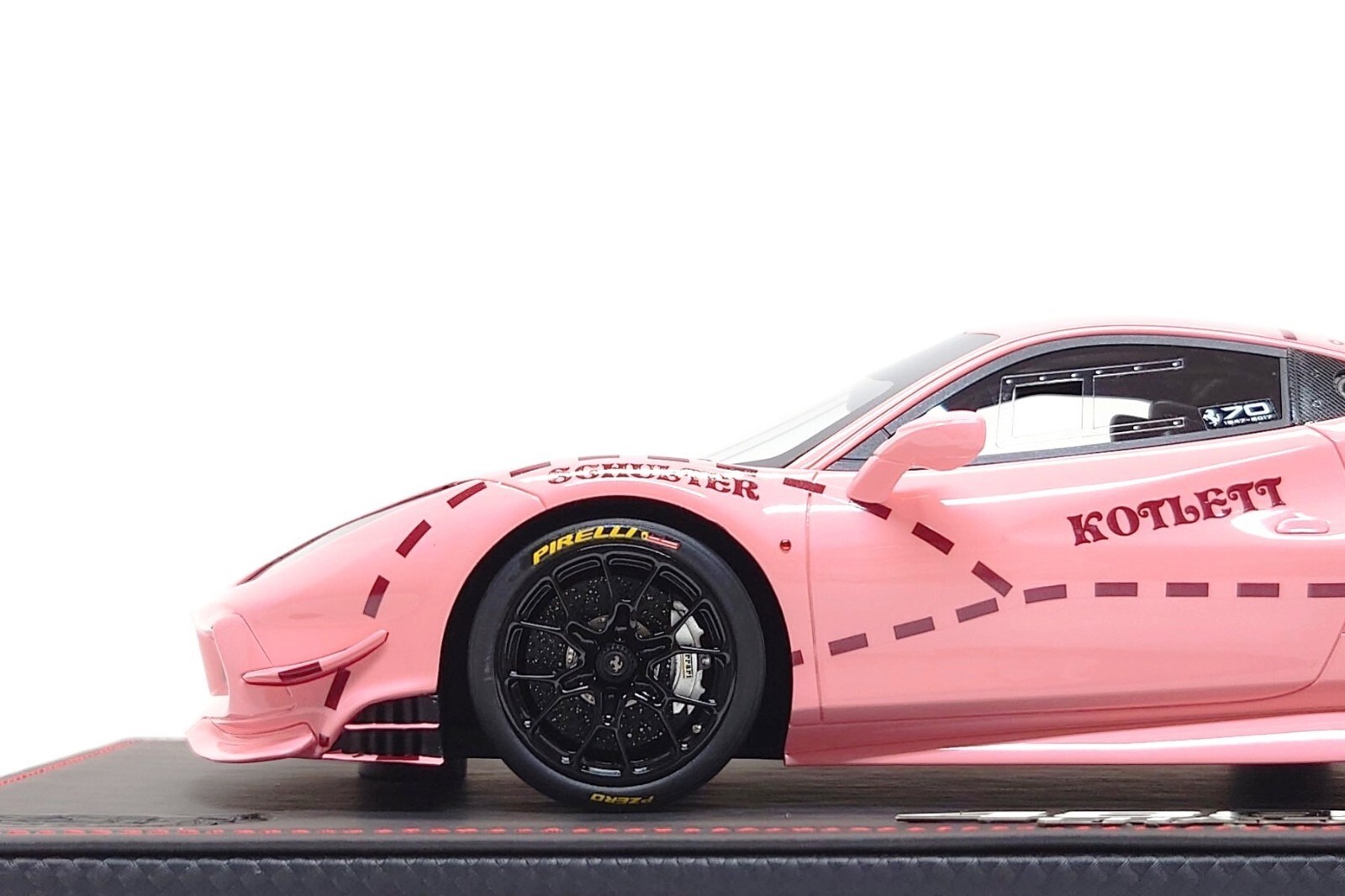 BBR Models 1:18 Ferrari 488 Challenge “Pink Pig” – Rolex 24h Daytona 2018