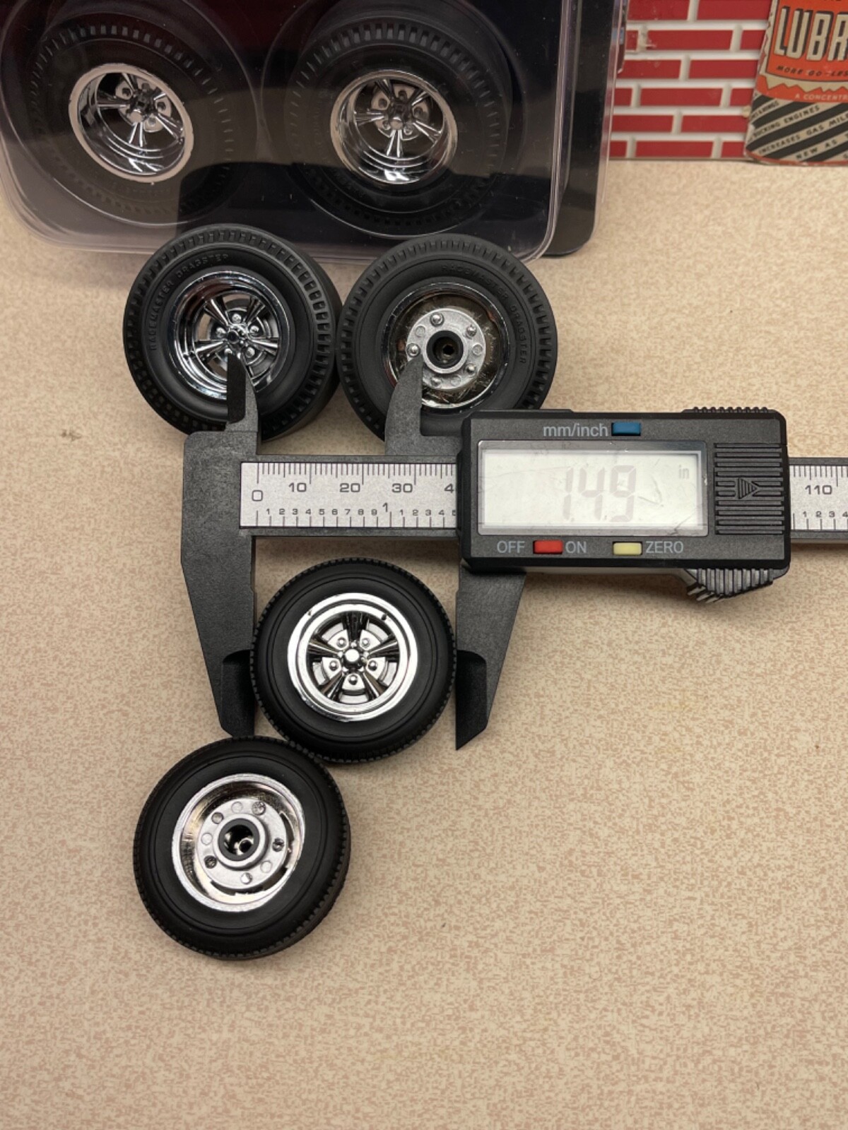 1/18 ACME Drag Wheel and Tire Set From The Mazmanian Corvette A1800926W