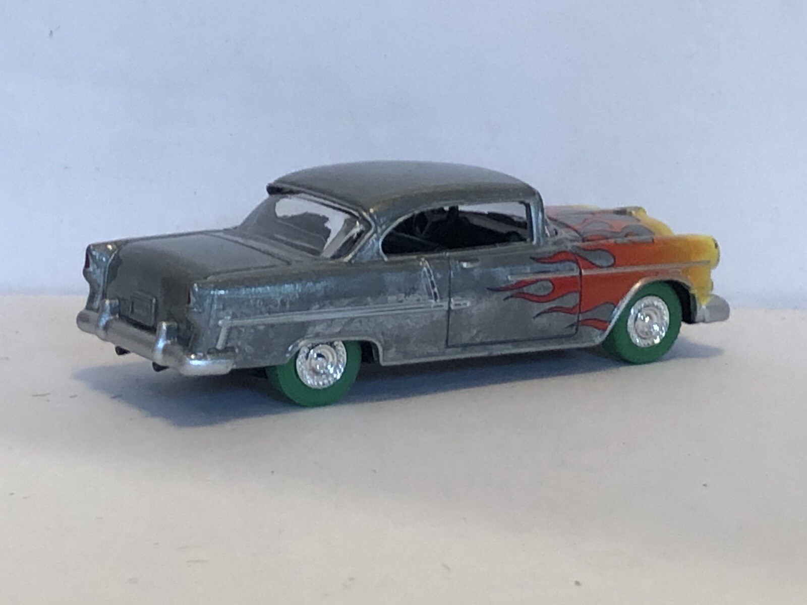 (1) Greenlight 1:64 Green Machine 1955 Chevrolet Bel Air Hard Top #14562X
