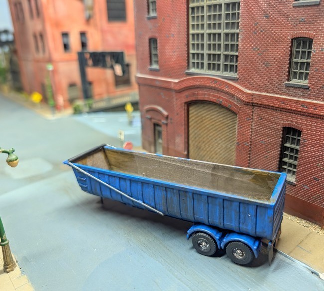 1/87 HO Scale Custom Built 3D Printed 39′ Dual Axle Dump Trailer.