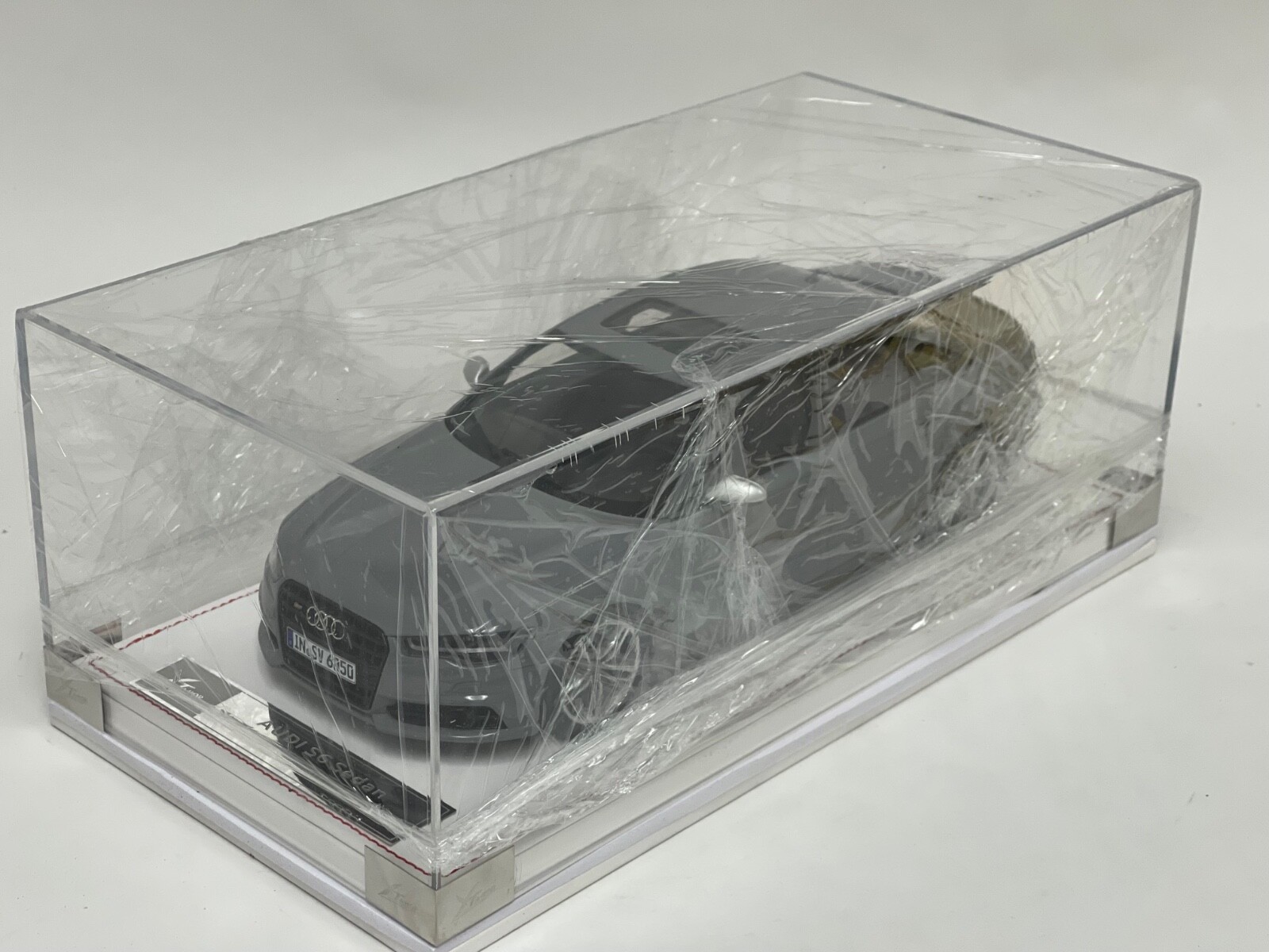 1/18 Ivy Models Audi S6 in Quantum Gray Leather Base limited 39 pcs