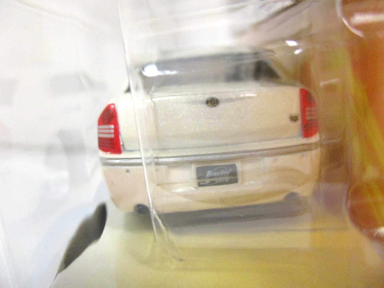 JADA – DUB CITY – KUSTOMS – 2005 / 2006 CHRYSLER 300C – 1/64 DIECAST