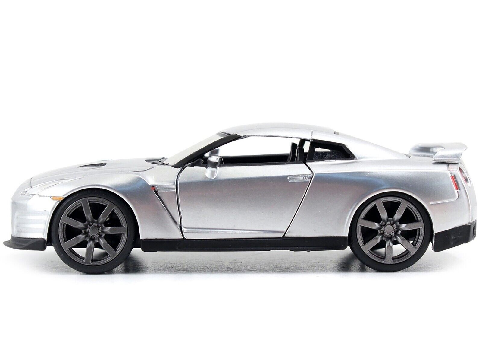 Fast And Furious 2009 Brian’s Nissan GT-R Hard Top Jada Diecast Car 5″, 1:32