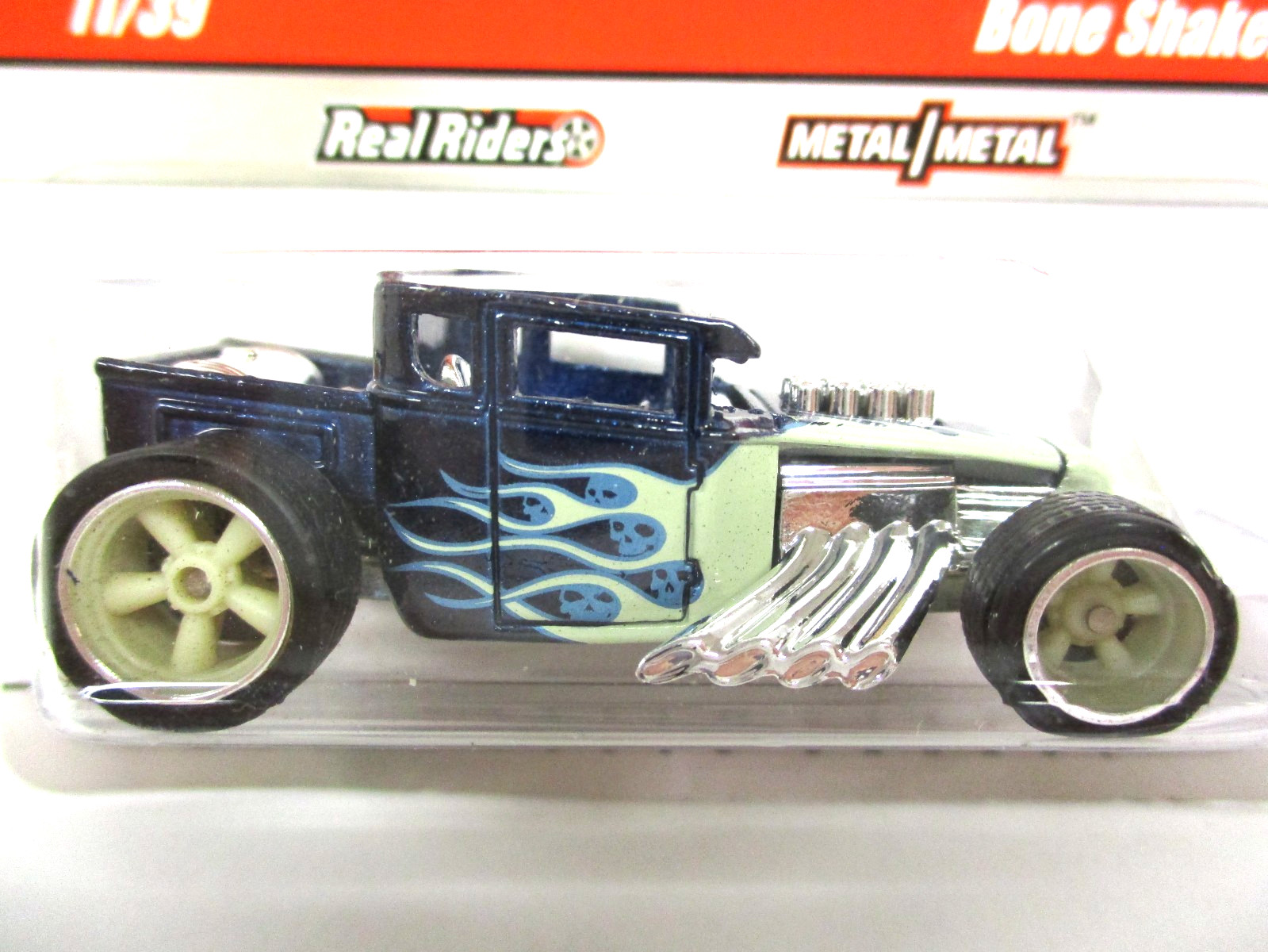 HOT WHEELS – LARRY’S GARAGE – BONE SHAKER CUSTOM RAT ROD PICKUP – REAL RIDERS