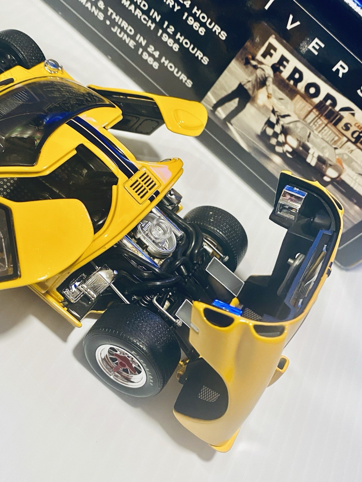 Wix 1966 Ford GT40 + Box & COA +5 Am. Diorama Race Day Figures + Custom Display
