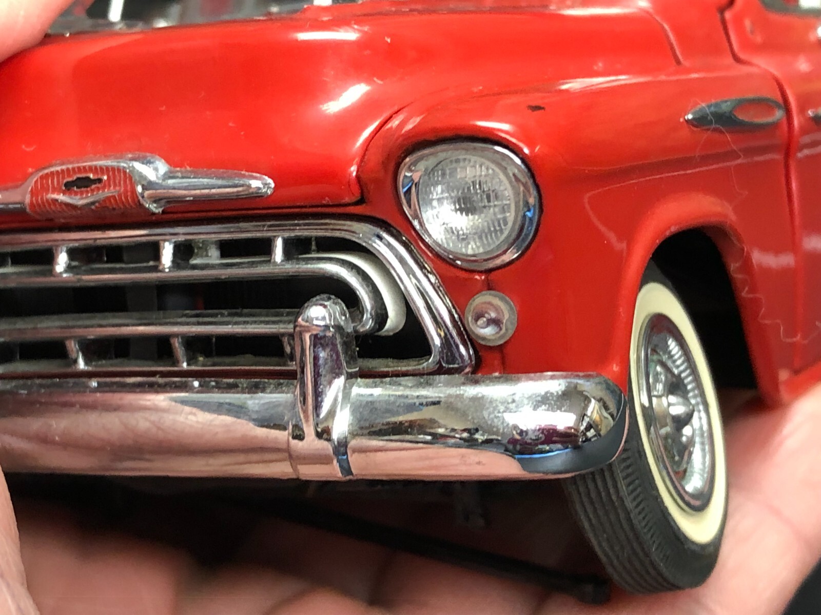 Imperfect 1:24 Diecast Danbury Mint RED 1957 CHEVROLET CAMEO PICKUP No Box AS-IS
