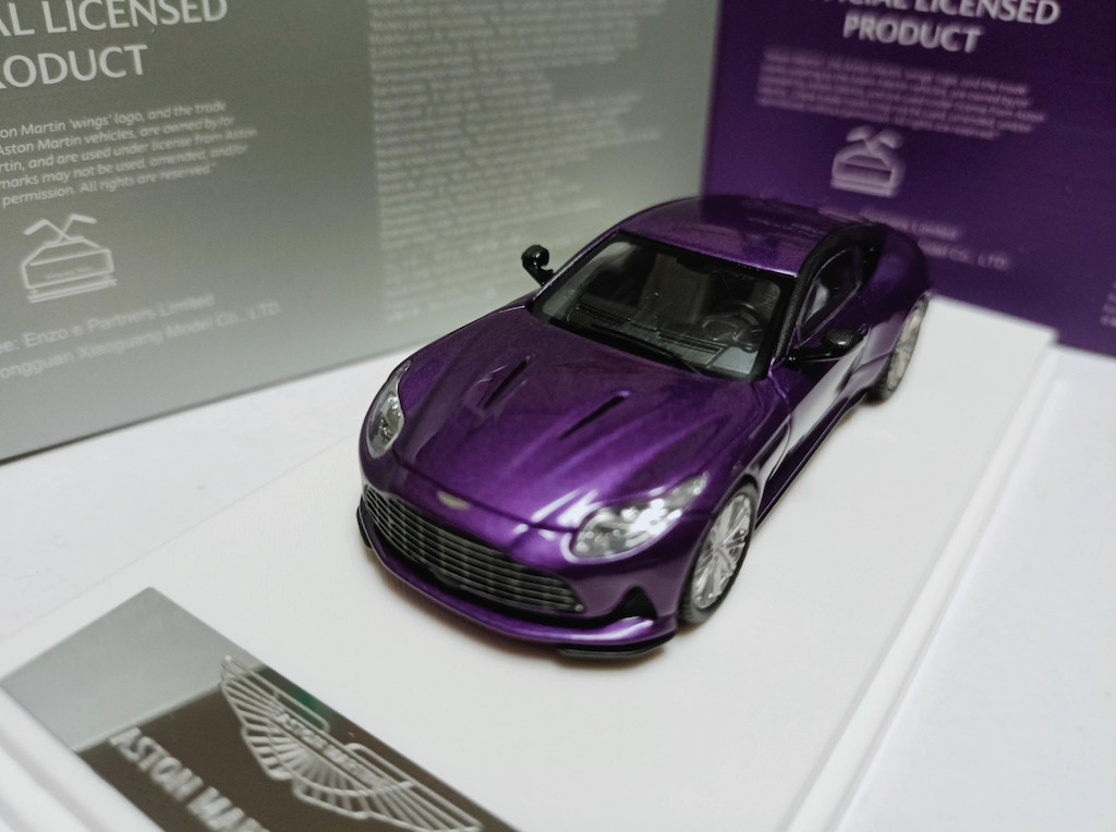 XG 1:64 Purple DB12 Coupe Racing Sports Model Diecast Metal Car