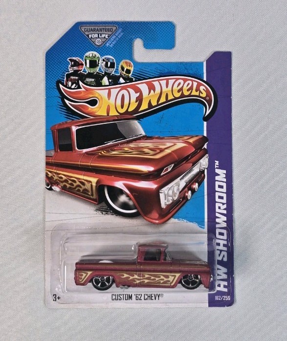 Hot Wheels Custom ’62 Chevy HW SHOWROOM HOT TRUCKS
