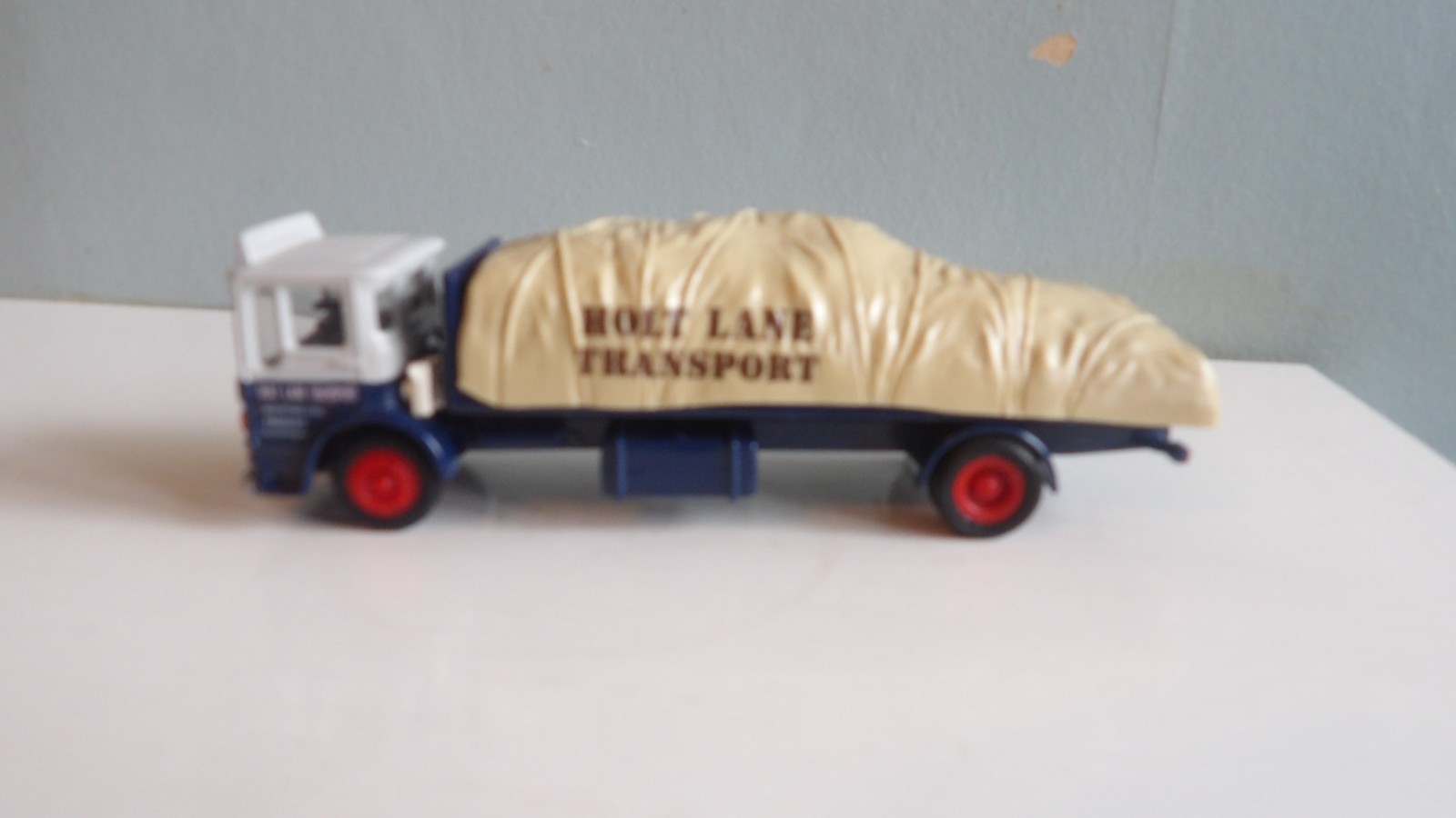 EFE 21601* HOLT LANE TRANSPORT LEYLAND SUPER COMET ERGOMATIC DIECAST 1:76 SCALE.