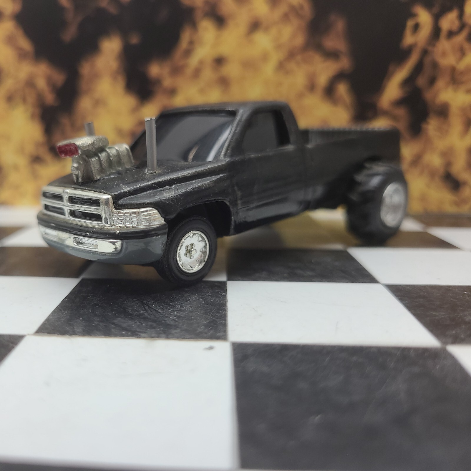 CUSTOM BUILT 1:64 2nd Gen DODGE HOT ROD Pro PULLING TRUCK Pull Puller Ertl 2wd