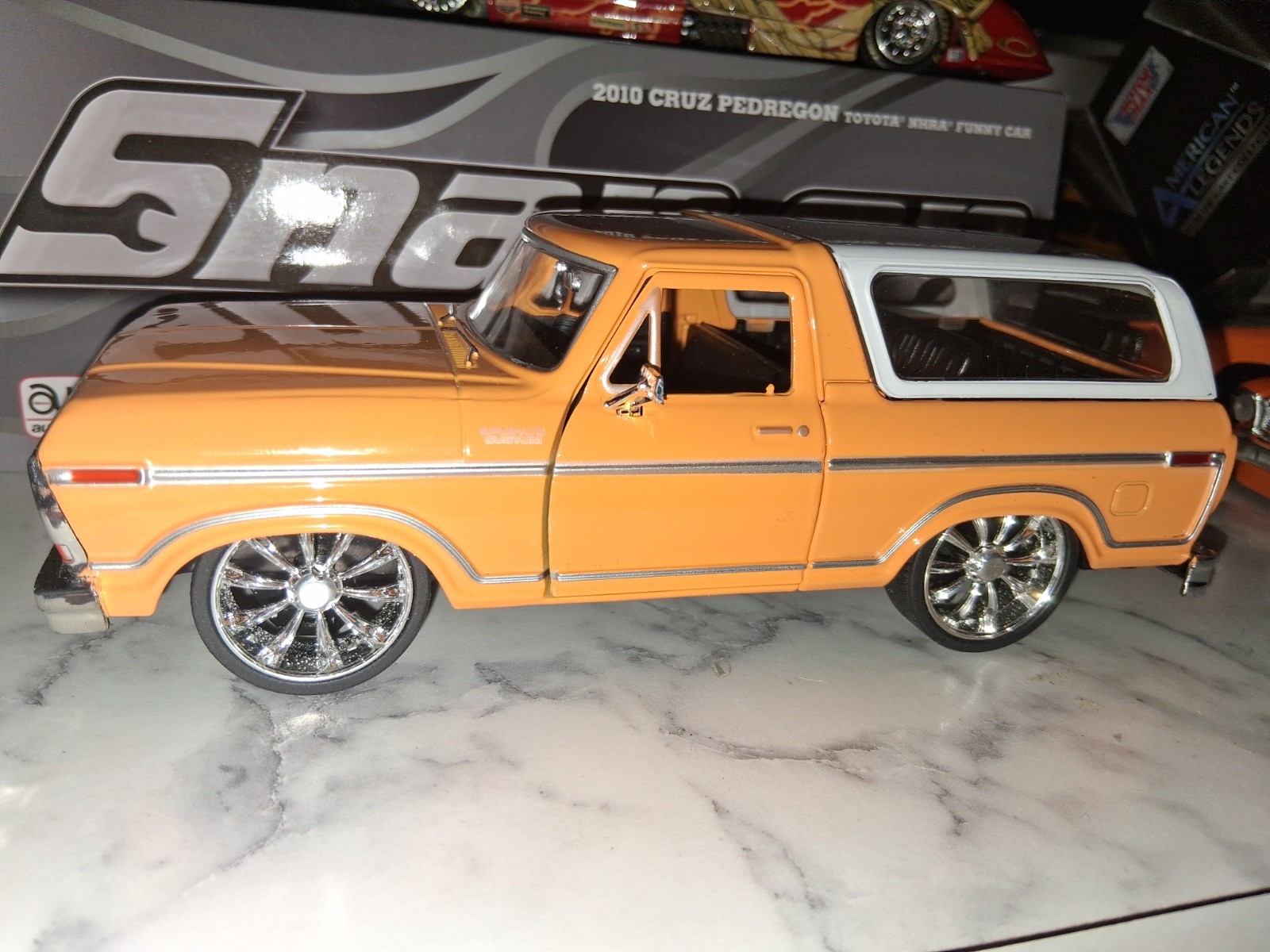 ( Custom Built) 1.24scale Diecast Custom 78 Ford BRONCO SLAMMED( Read Ad Plz)