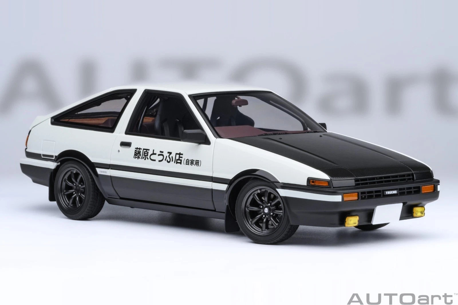 TOYOTA SPRINTER TRUENO (AE86) RHD PROJECT D FINAL 30 YEARS 1/18 BY AUTOART 78787